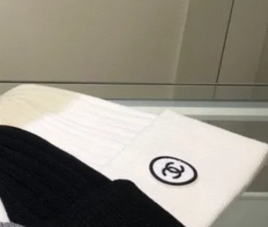 Chanel Knitted Cashmere