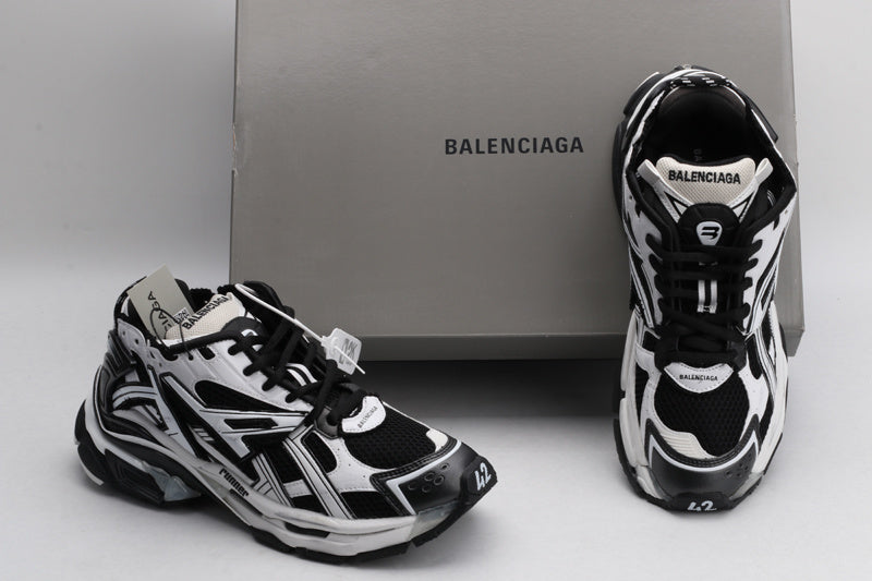 Balenciaga Runner