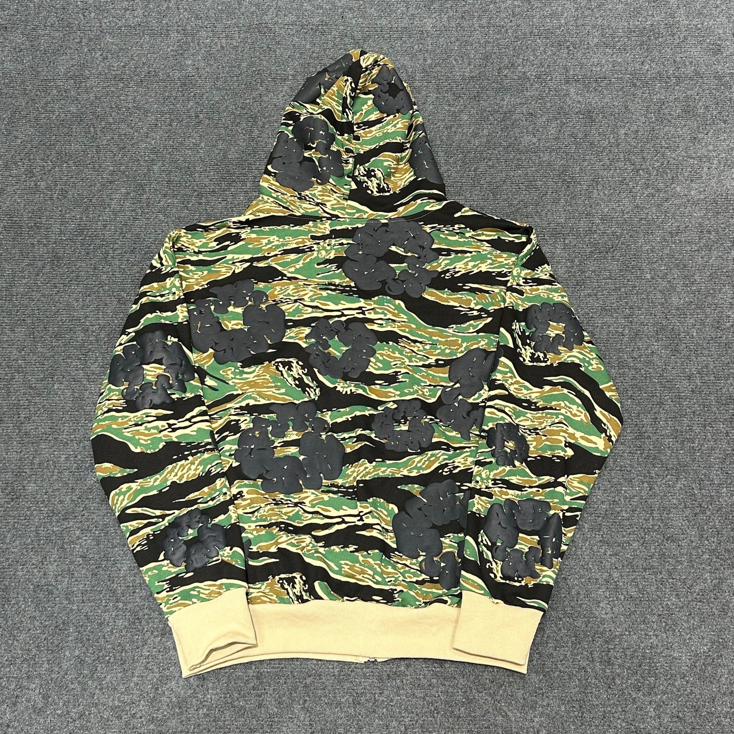 Cotton Wreath Zip Hoodie