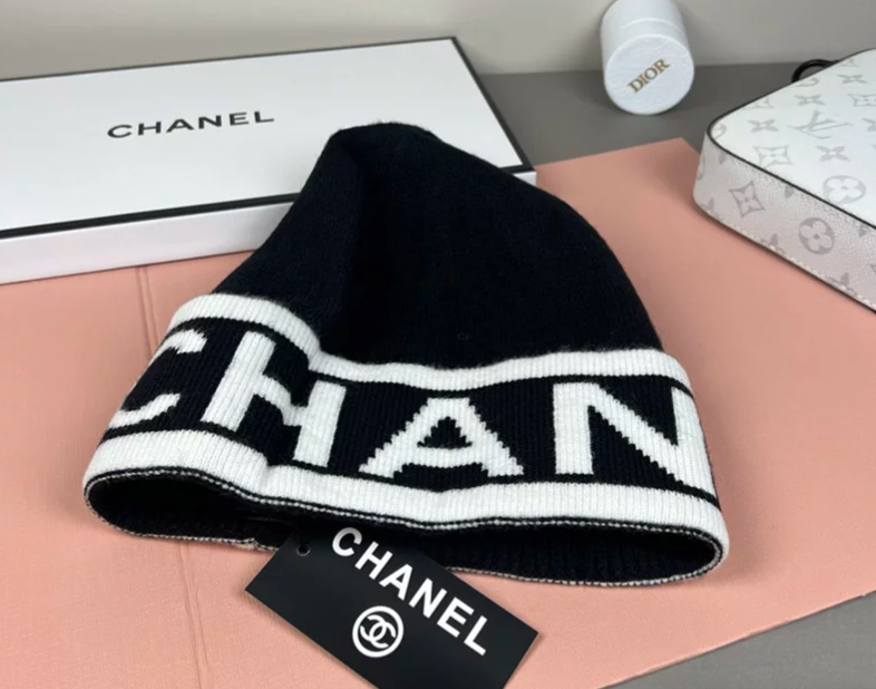 Chanel knit