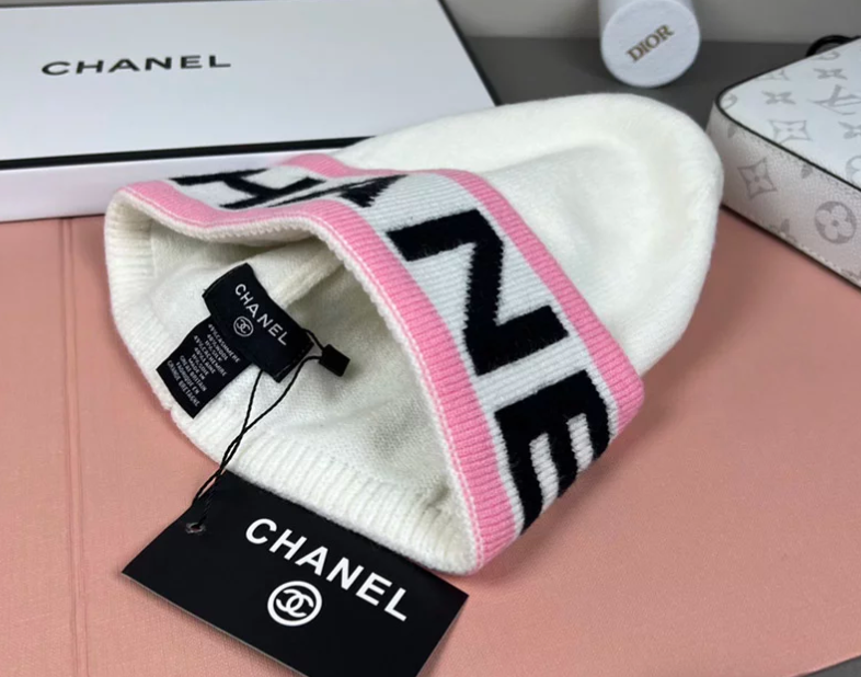 Chanel knit