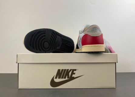 Off-White x Travis Scott x Air Jordan 1 Low