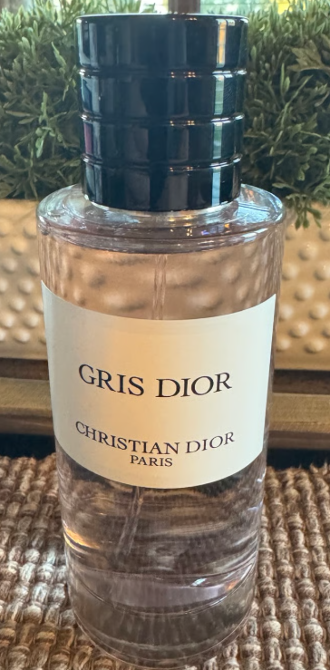 Gris Dior