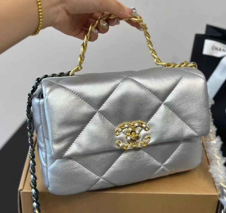 Chanel 19 Flap Bag